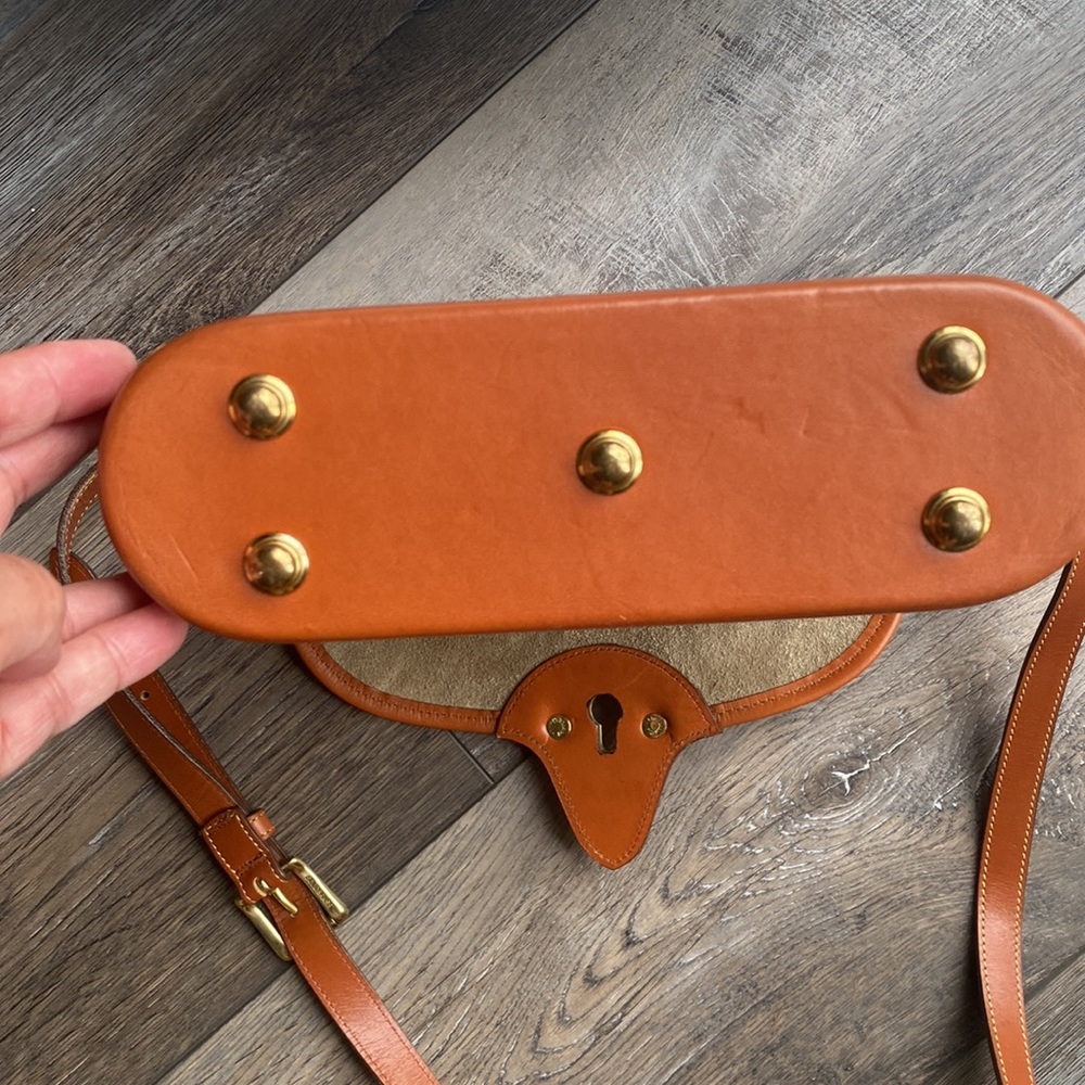 Vintage Dooney and Bourke Cross Body Bag - Picture 4 of 11